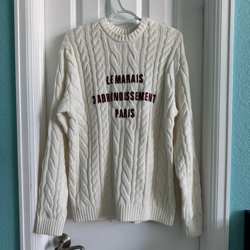 LE MARAIS 3 ARRONDISSEMENT PARIS Text Cable Knit Sweater - Picture 2 of 4